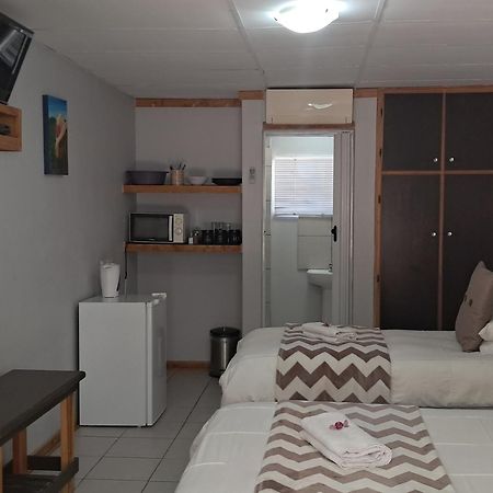Hopetown Guesthouse Экстерьер фото